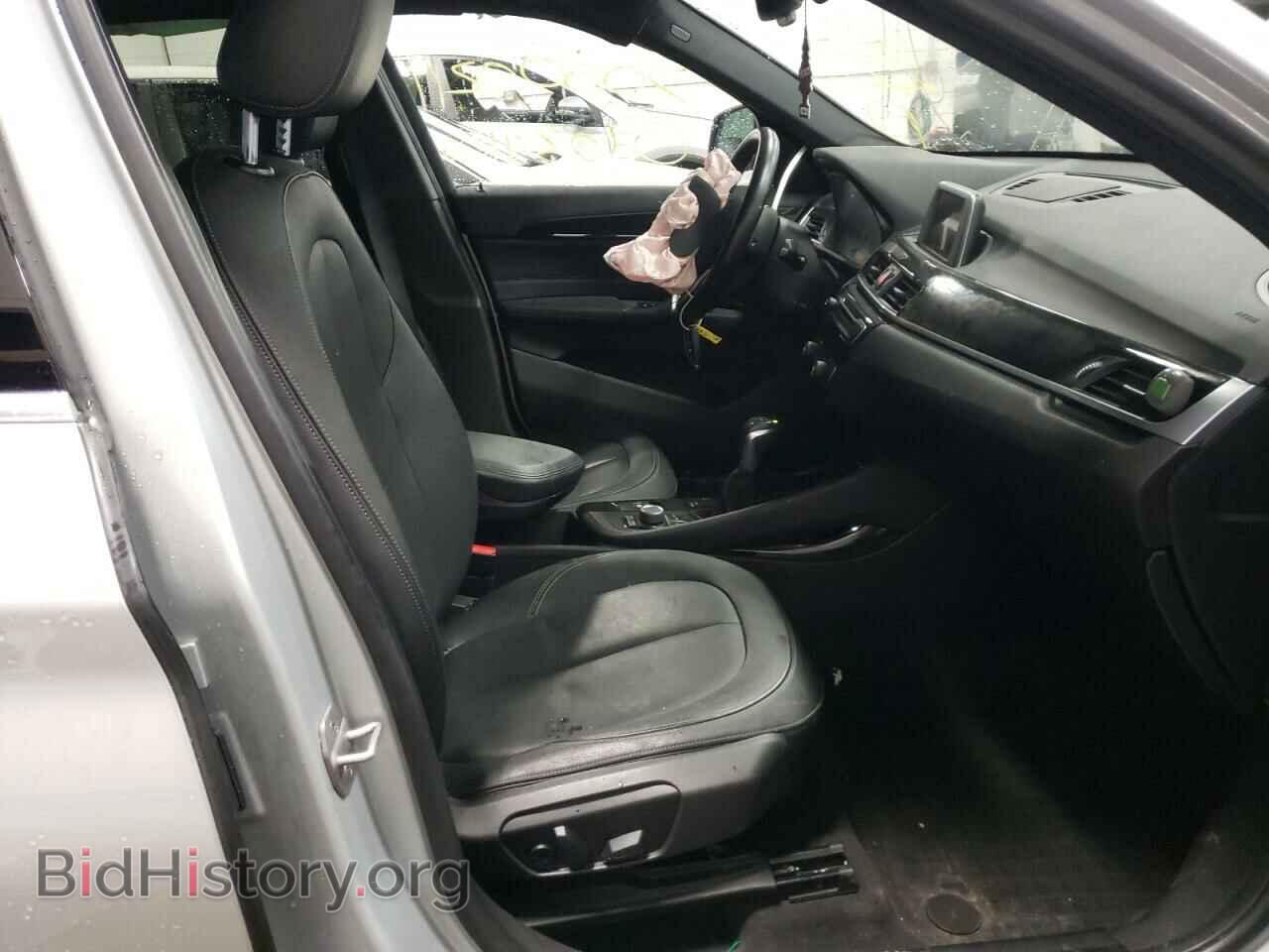 2016 BMW X1 - VIN: WBXHT3C35G5E52403 - Фото 5