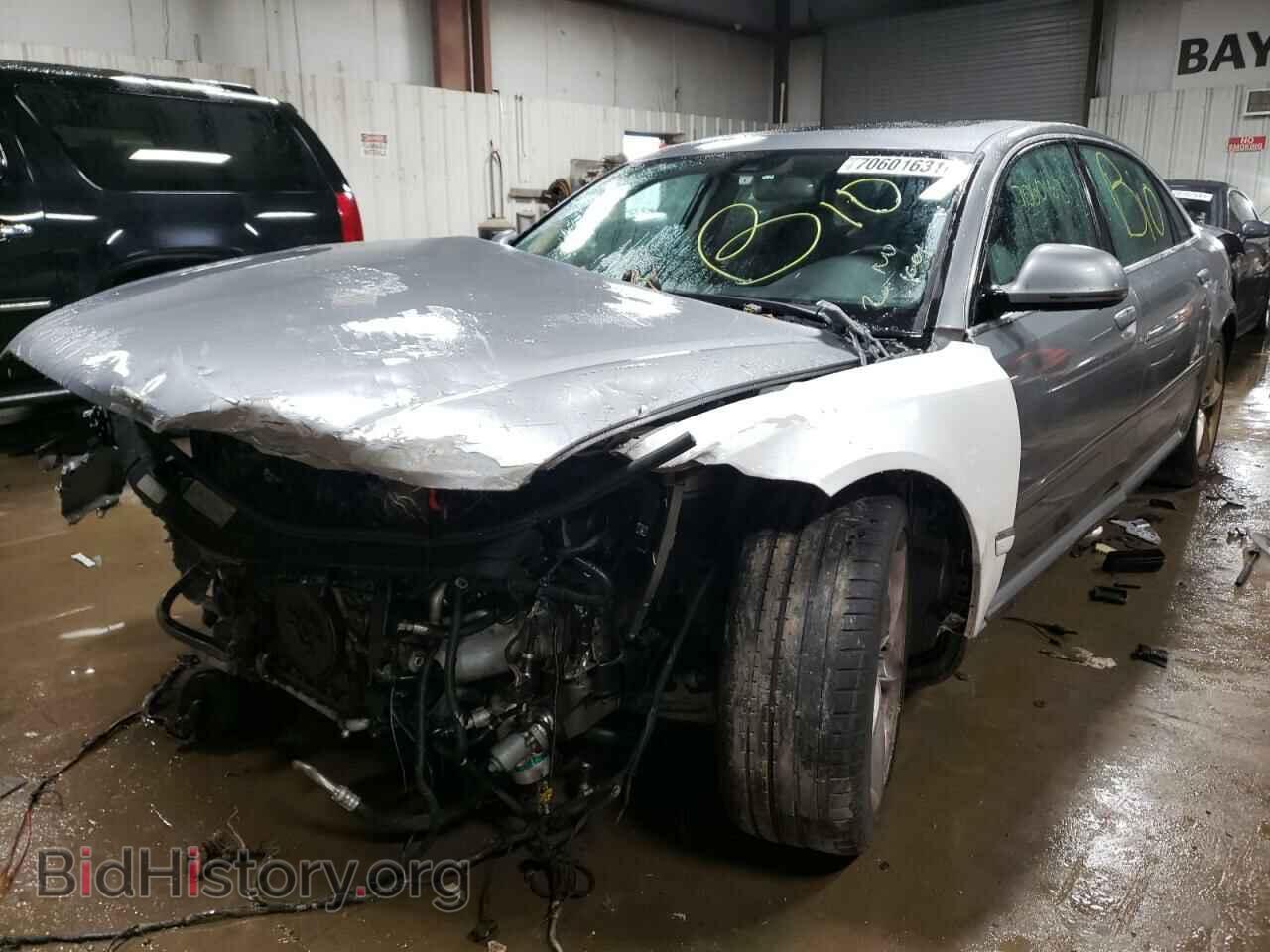 2010 AUDI A8 - VIN: WAURVAFA6AN007762 - Photo 2
