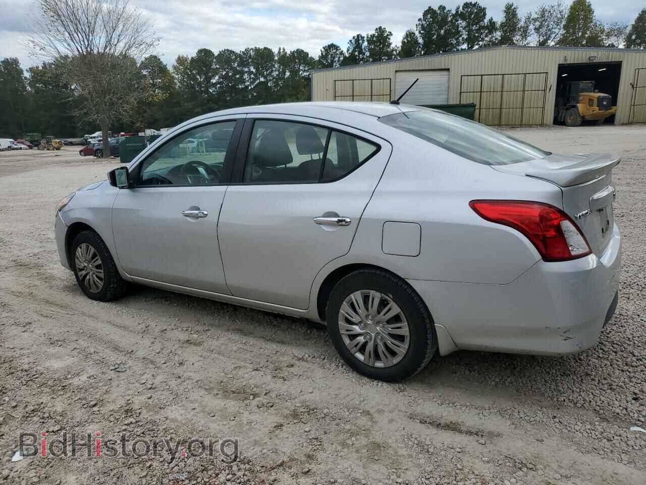 2017 NISSAN VERSA - VIN: 3N1CN7AP3HL879093 - Фото 2