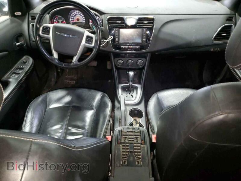 2011 Chrysler 200 (VIN 1C3BC2FG3BN519053) — фото 8 из 12