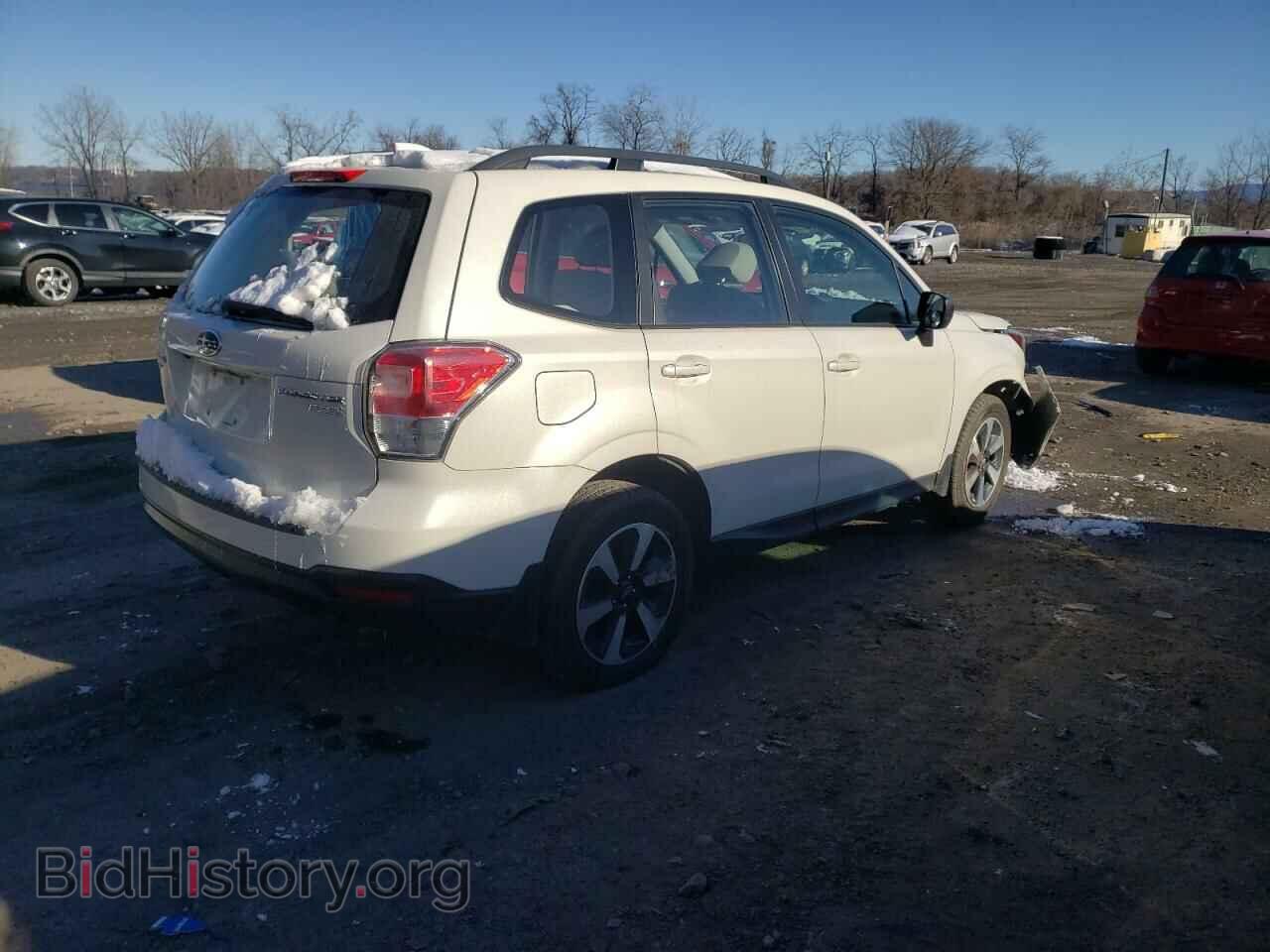 2017 SUBARU FORESTER - VIN: JF2SJABC8HH445586 - Фото 3