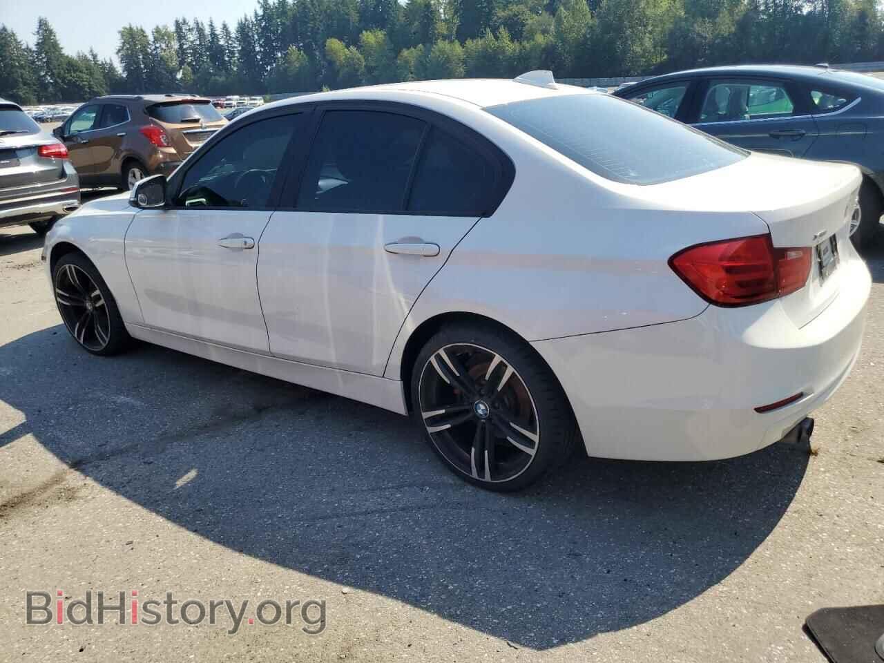 2013 BMW 3 SERIES - VIN: WBA3B3C55DF534241 - Фото 2