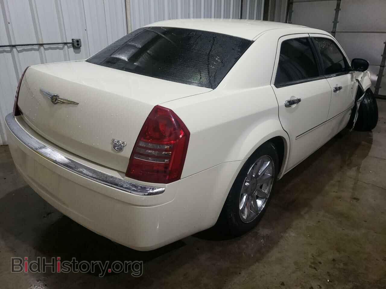 2006 CHRYSLER 300 - VIN: 2C3KA63H86H273402 - Фото 4