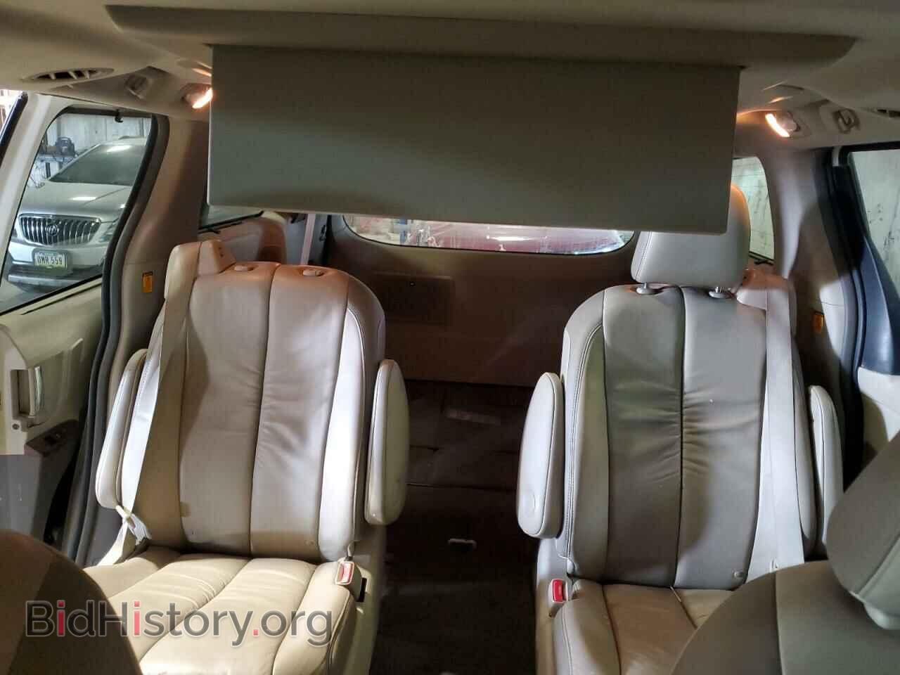2011 TOYOTA All Models - VIN: 5TDYK3DC3BS084589 - Фото 10