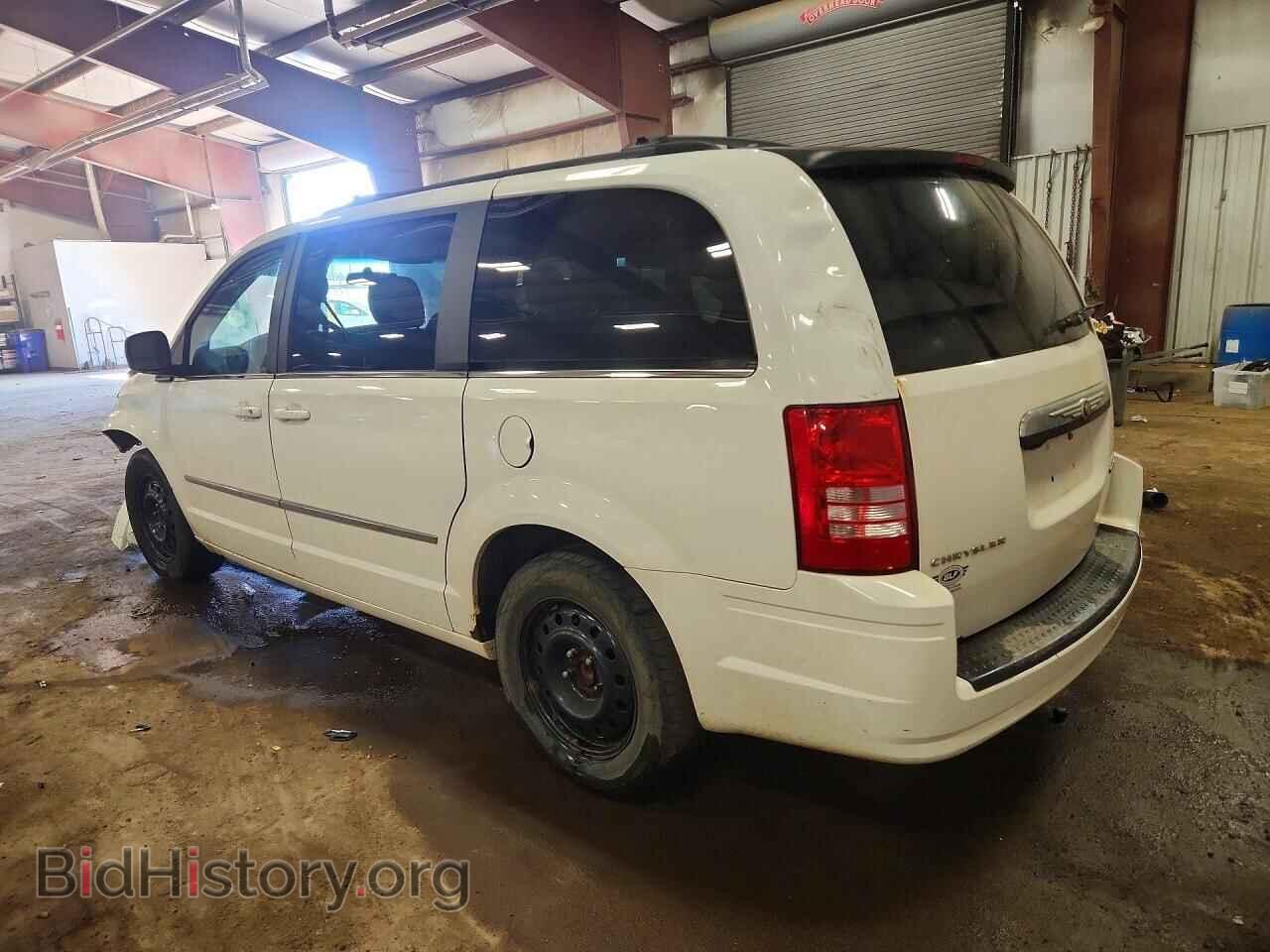 2010 CHRYSLER MINIVAN - VIN: 2A4RR5D12AR206466 - Photo 2