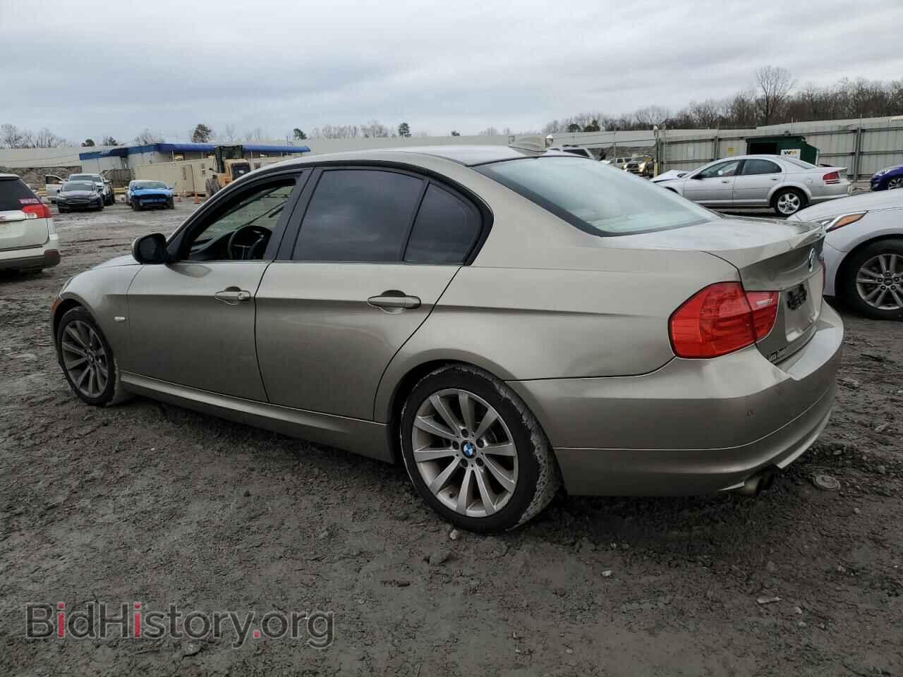 2011 BMW 3 SERIES - VIN: WBAPH7C50BE852486 - Фото 2