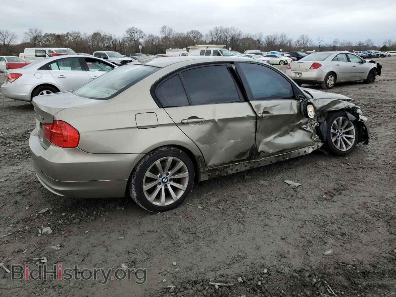 2011 BMW 3 SERIES - VIN: WBAPH7C50BE852486 - Фото 3
