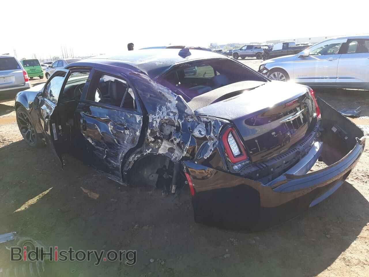 2019 CHRYSLER 300 - VIN: 2C3CCABG0KH603523 - Фото 9