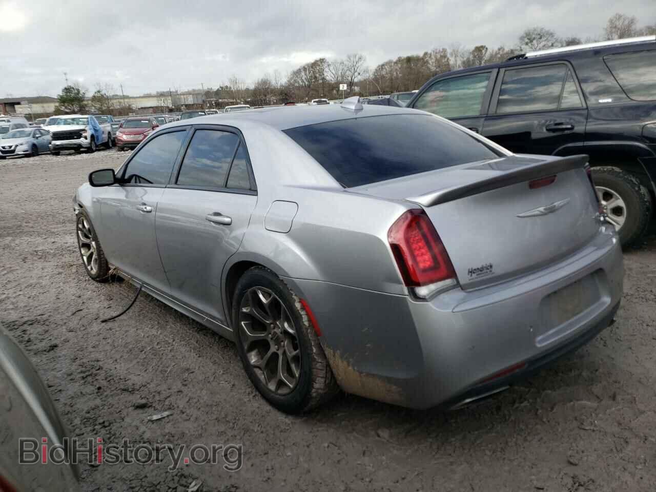 2018 CHRYSLER 300 - VIN: 2C3CCABG3JH243744 - Фото 2