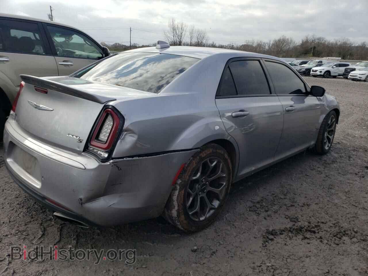 2018 CHRYSLER 300 - VIN: 2C3CCABG3JH243744 - Фото 3