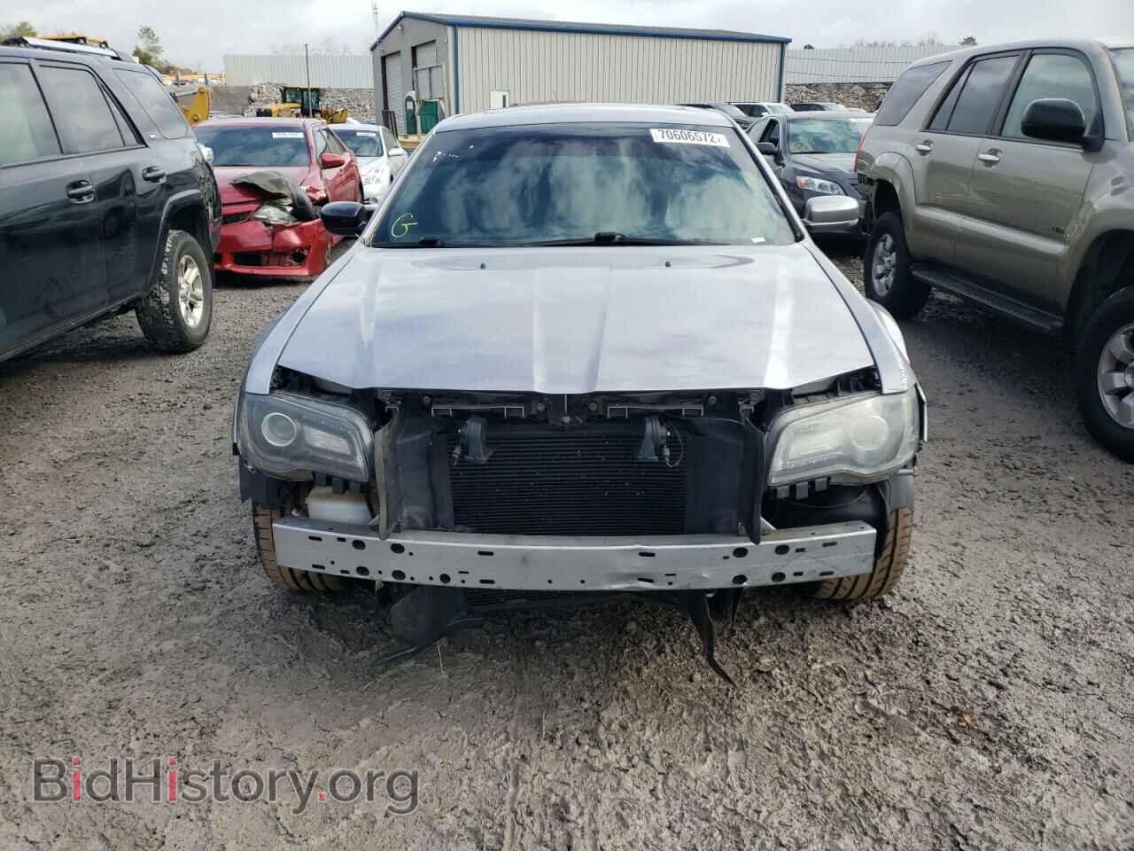 2018 CHRYSLER 300 - VIN: 2C3CCABG3JH243744 - Фото 5