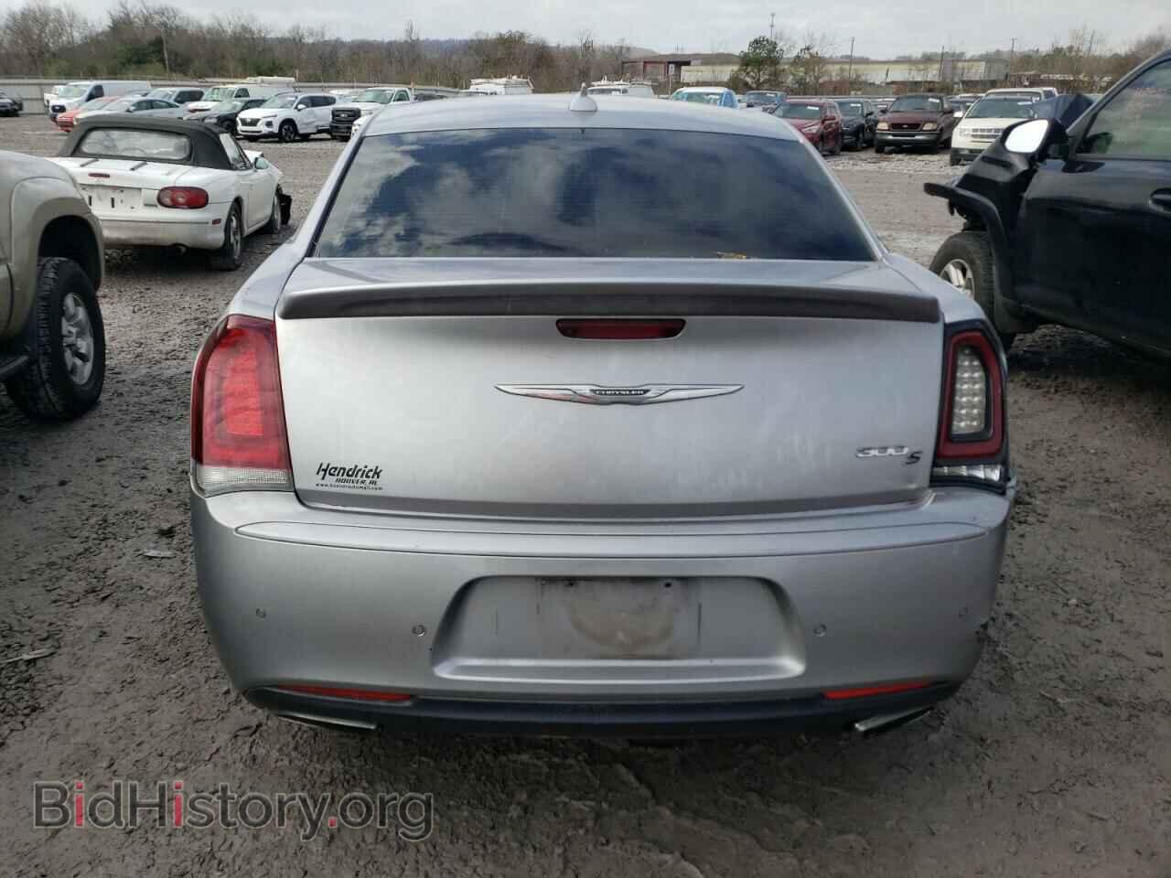 2018 CHRYSLER 300 - VIN: 2C3CCABG3JH243744 - Фото 6