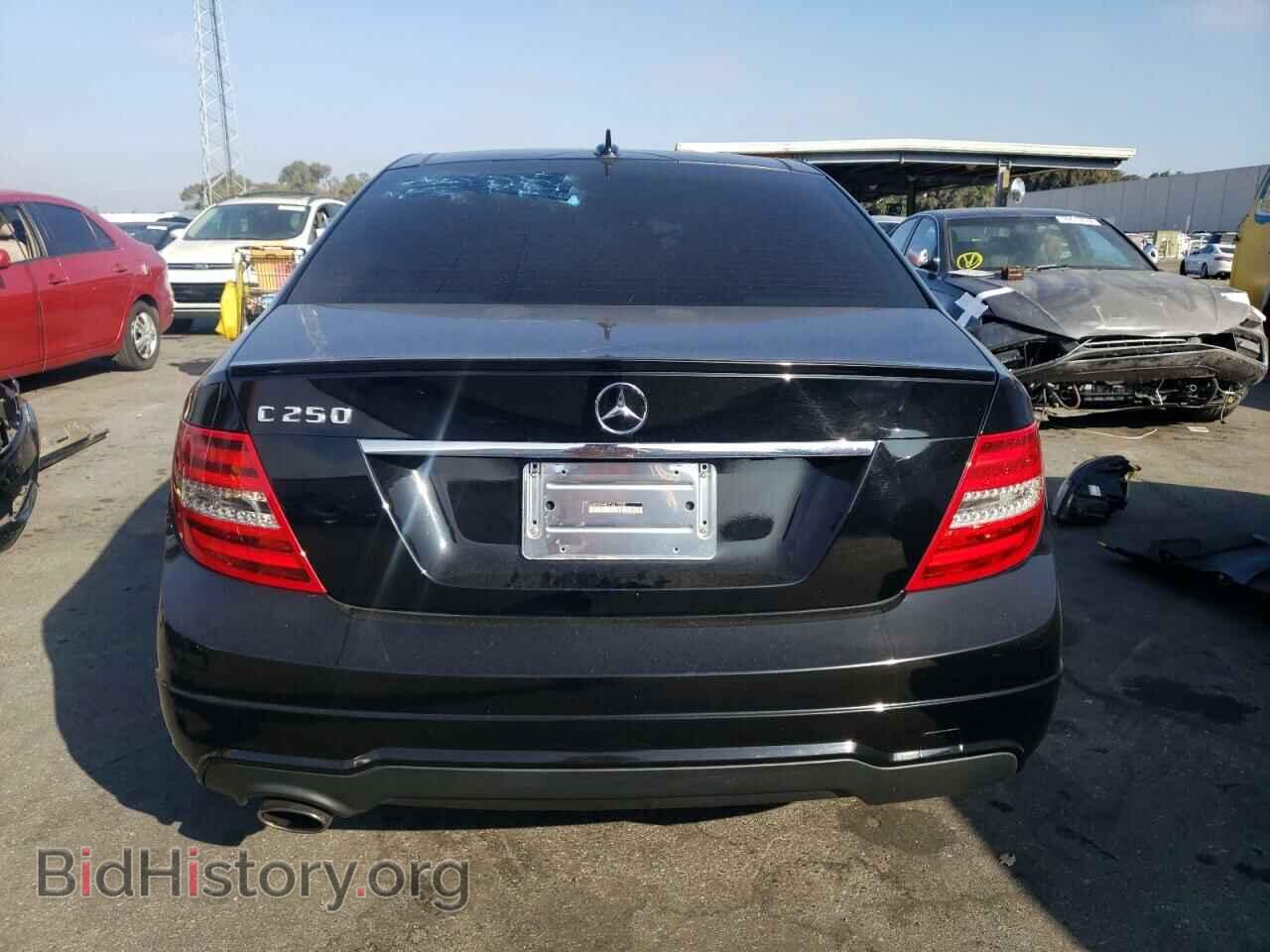 2012 MERCEDES-BENZ C-CLASS - VIN: WDDGF4HB1CA617020 - Фото 6