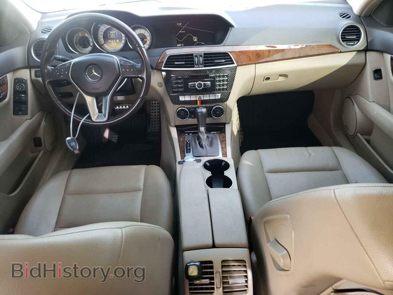 2012 MERCEDES-BENZ C-CLASS - VIN: WDDGF4HB1CA617020 - Фото 8