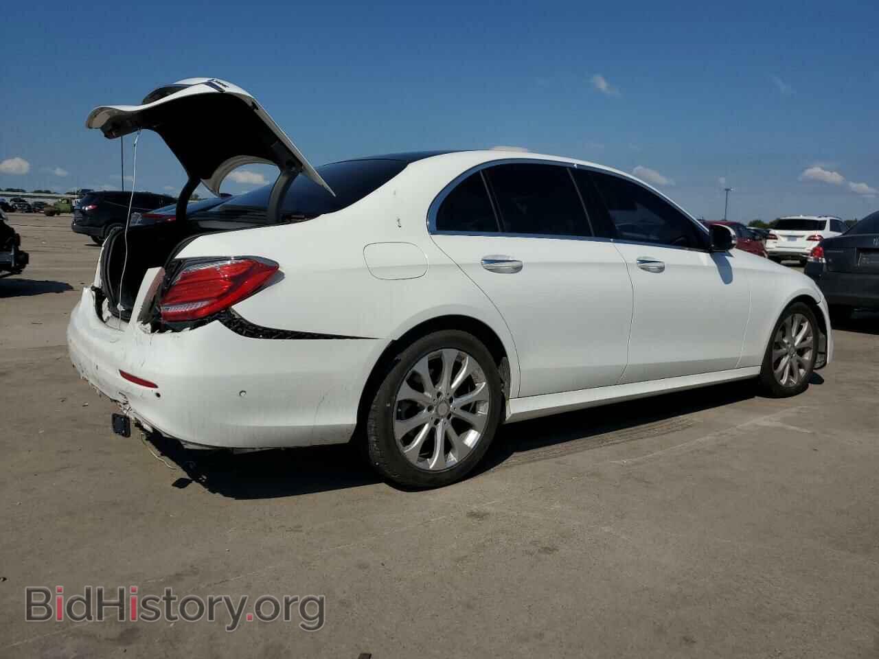2017 MERCEDES-BENZ E-CLASS - VIN: WDDZF4KB3HA023036 - Фото 3