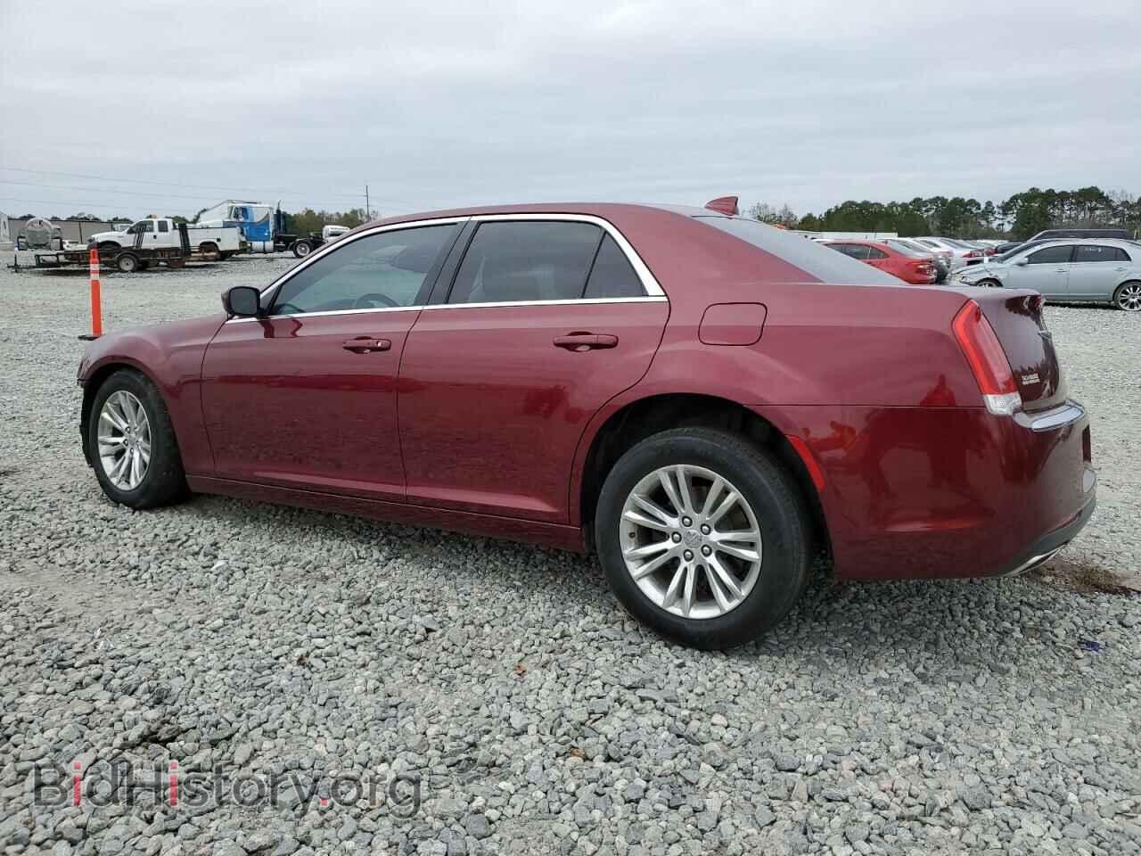 2019 CHRYSLER 300 - VIN: 2C3CCAAG6KH610347 - Фото 2