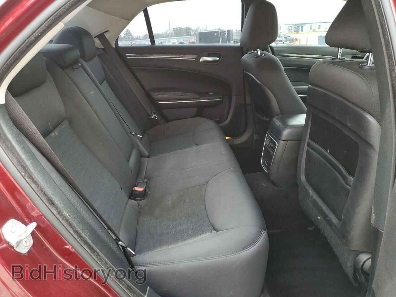 2019 CHRYSLER 300 - VIN: 2C3CCAAG6KH610347 - Фото 10
