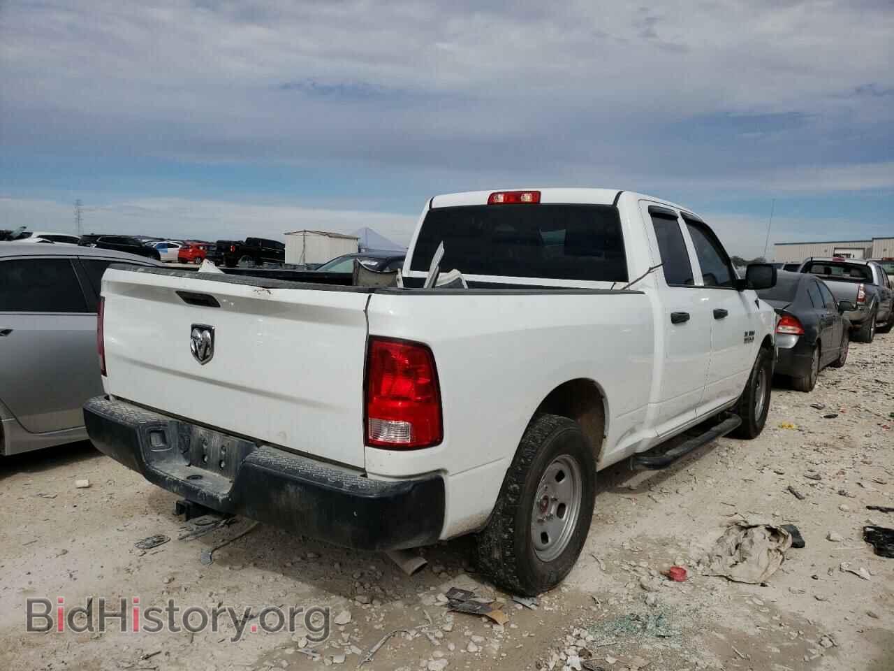 2018 RAM 1500 - VIN: 1C6RR6FG9JS263377 - Фото 4