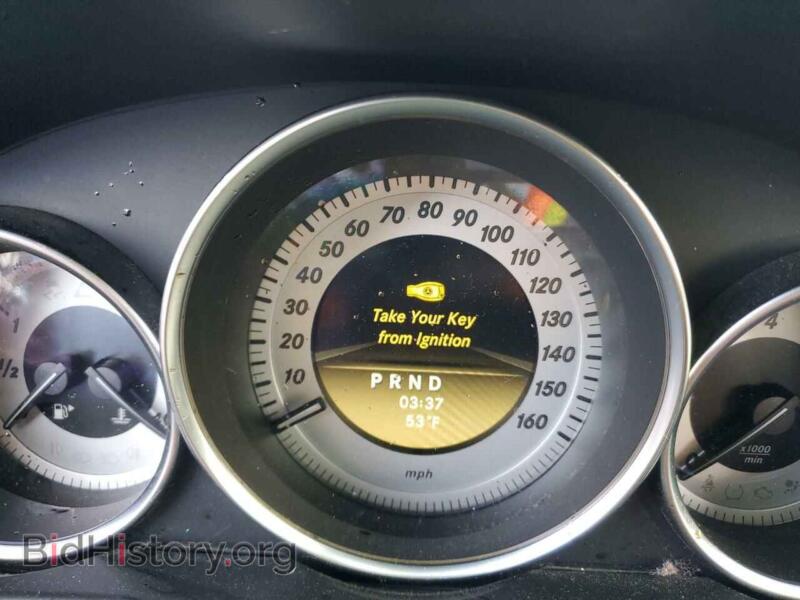 2012 Mercedes-Benz C-CLASS (VIN WDDGF8BB5CA598245) — фото 9 из 12