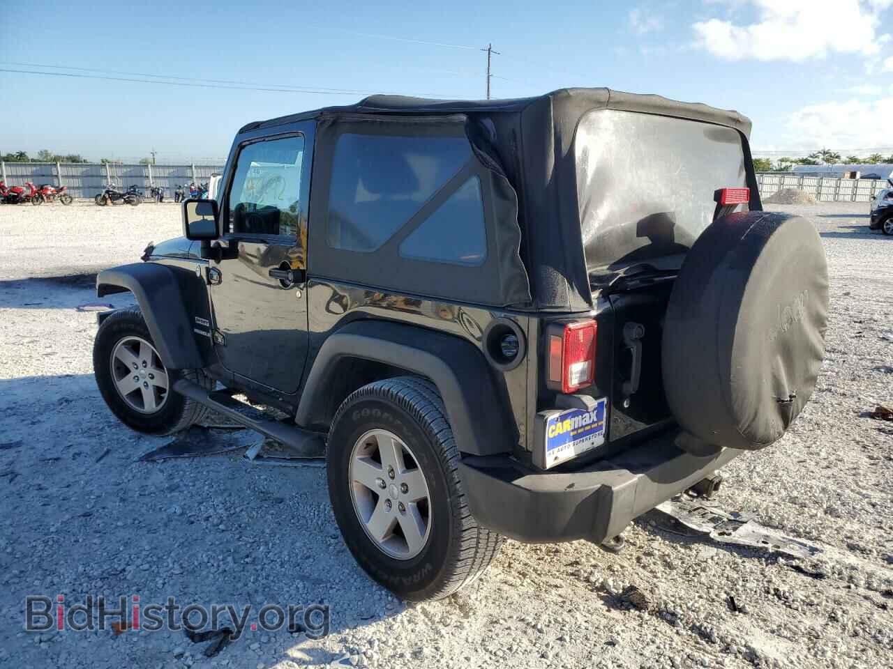 2011 JEEP WRANGLER - VIN: 1J4AA2D10BL608614 - Фото 2