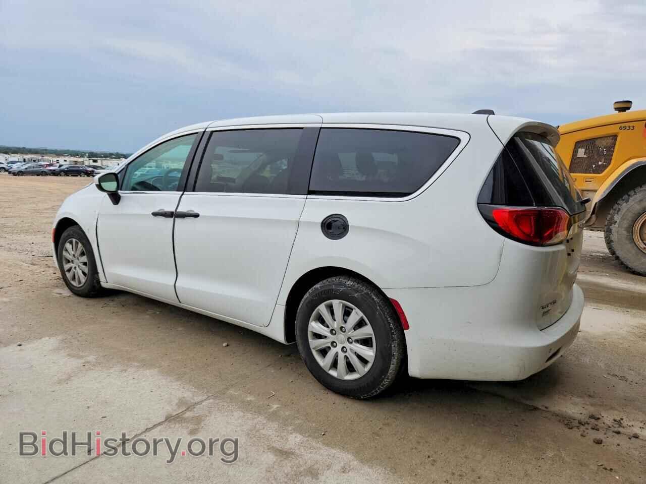 2019 CHRYSLER PACIFICA - VIN: 2C4RC1AG6KR597583 - Photo 2