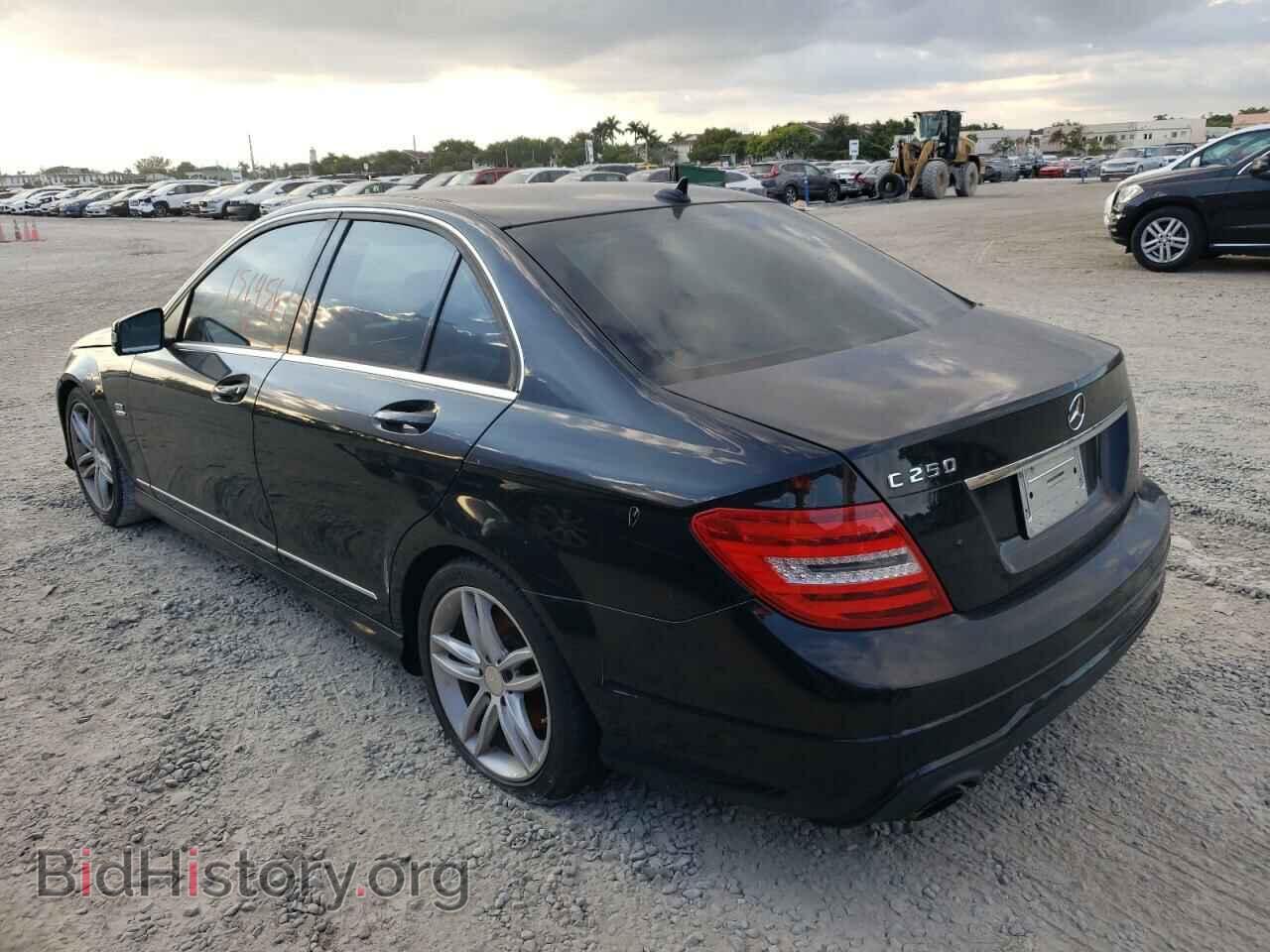 2012 MERCEDES-BENZ C-CLASS - VIN: WDDGF4HB4CA652120 - Фото 2
