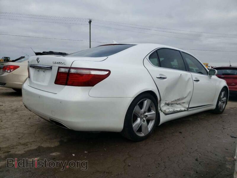2007 Lexus LS460 (VIN JTHGL46F875015009) — фото 3 из 12