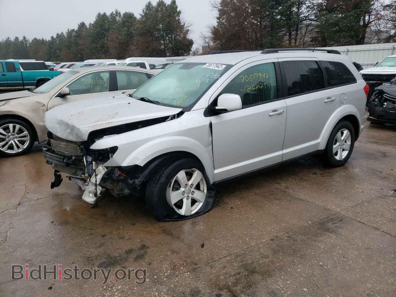 Фотография 3D4PG1FG1BT520317 - DODGE JOURNEY 2011