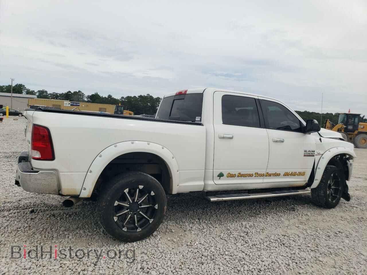 2015 RAM All Models - VIN: 3C6UR5DL6FG603720 - Photo 3
