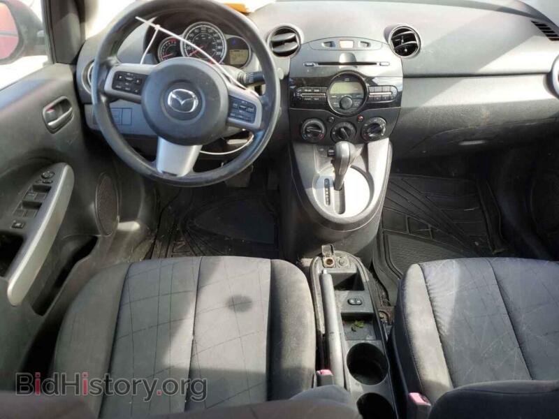 2011 Mazda 2 (VIN JM1DE1HY8B0113362) — фото 8 из 13