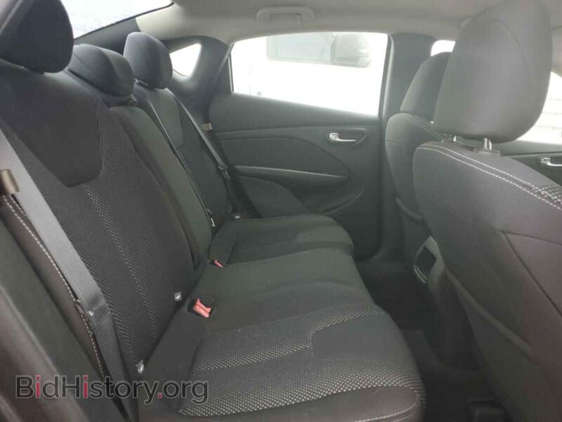 2016 Dodge DART (VIN 1C3CDFBB9GD667479) — фото 10 из 12