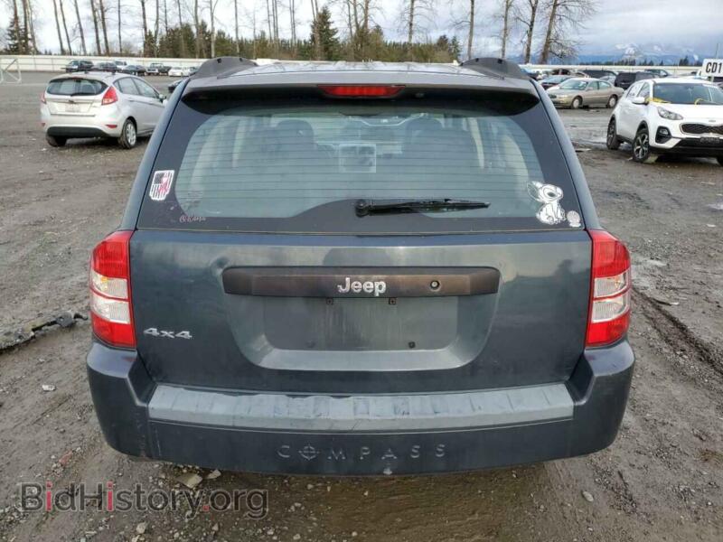 2008 Jeep COMPASS (VIN 1J8FF47W48D708520) — фото 6 из 12