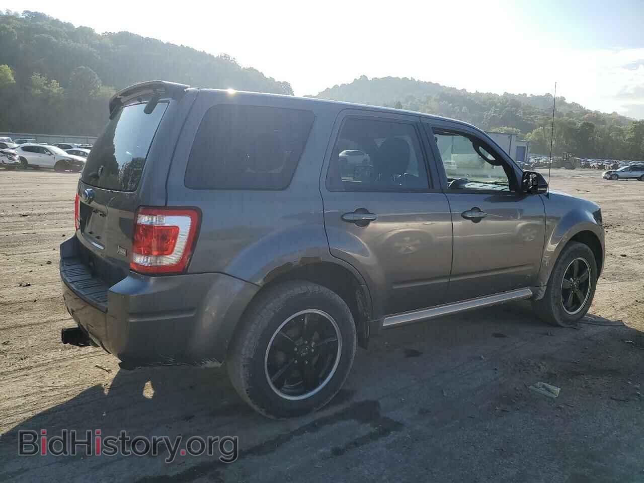 2011 FORD ESCAPE - VIN: 1FMCU9DG2BKC03195 - Фото 3