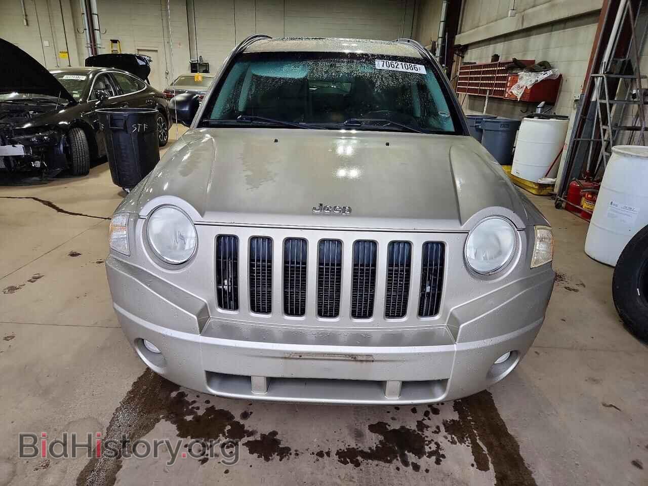 2010 JEEP COMPASS - VIN: 1J4NF4FBXAD511062 - Photo 5