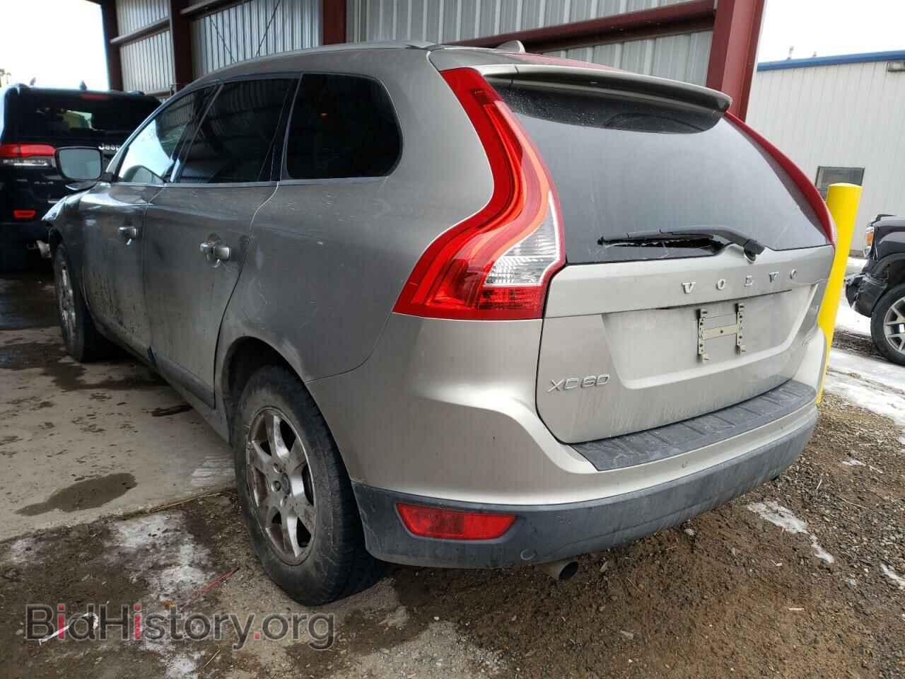2012 VOLVO XC60 - VIN: YV4940DZ4C2335210 - Фото 3