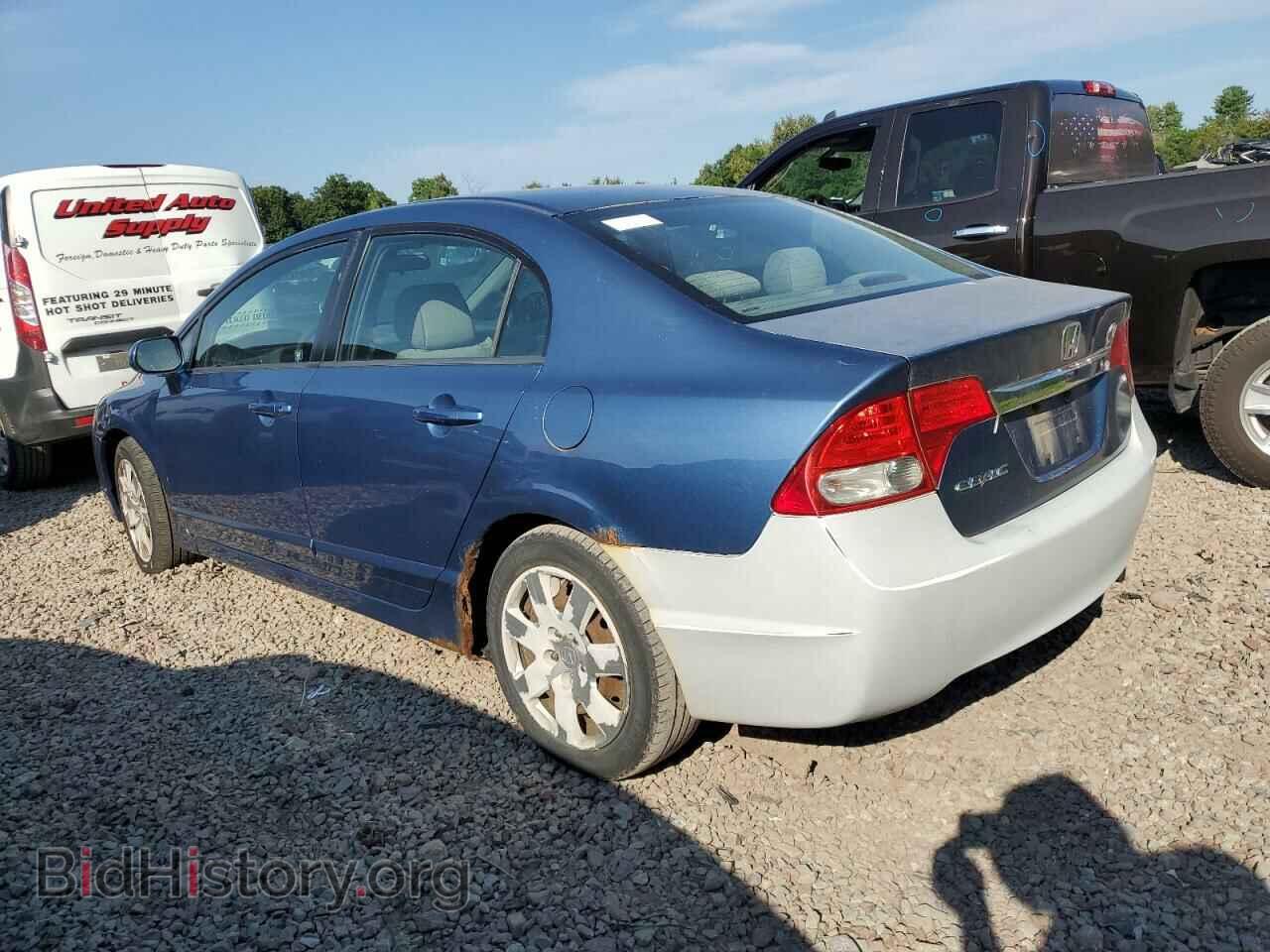 2010 HONDA CIVIC - VIN: 2HGFA1F52AH312870 - Фото 2