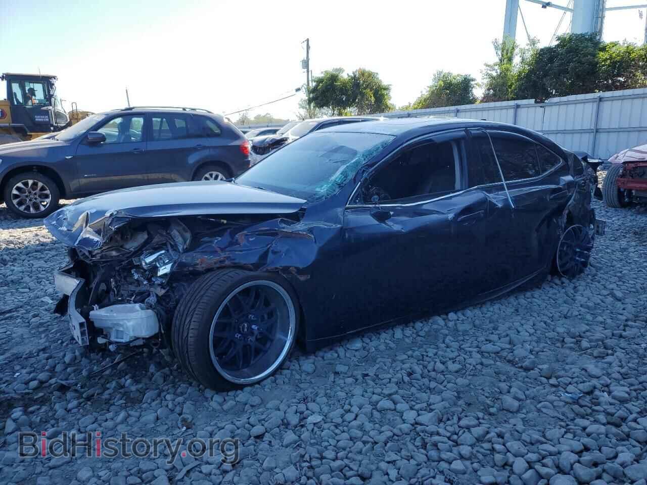 Фотография JTHCF1D29E5008524 - LEXUS IS 2014