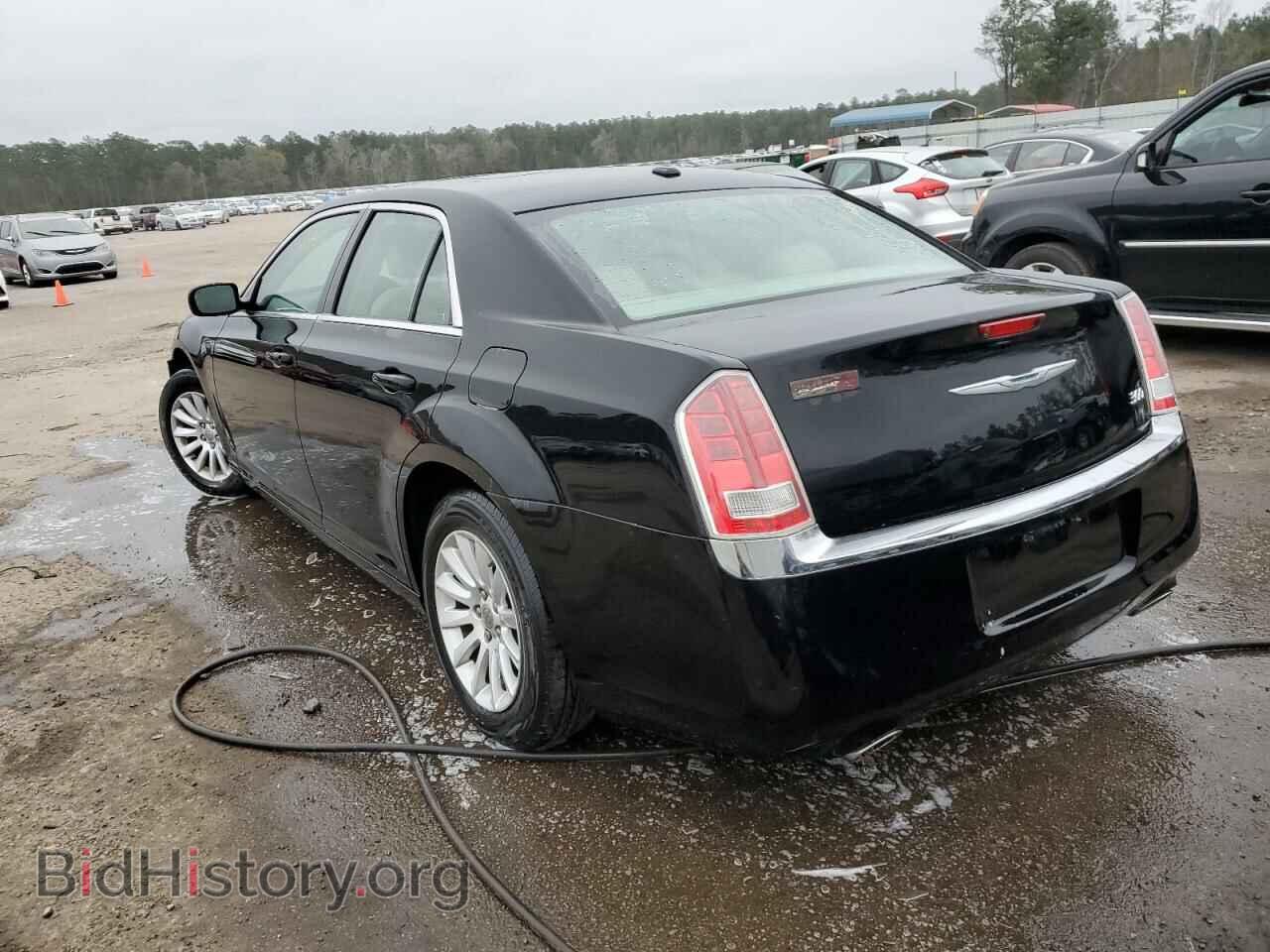 2013 CHRYSLER 300 - VIN: 2C3CCAAG0DH551394 - Фото 2
