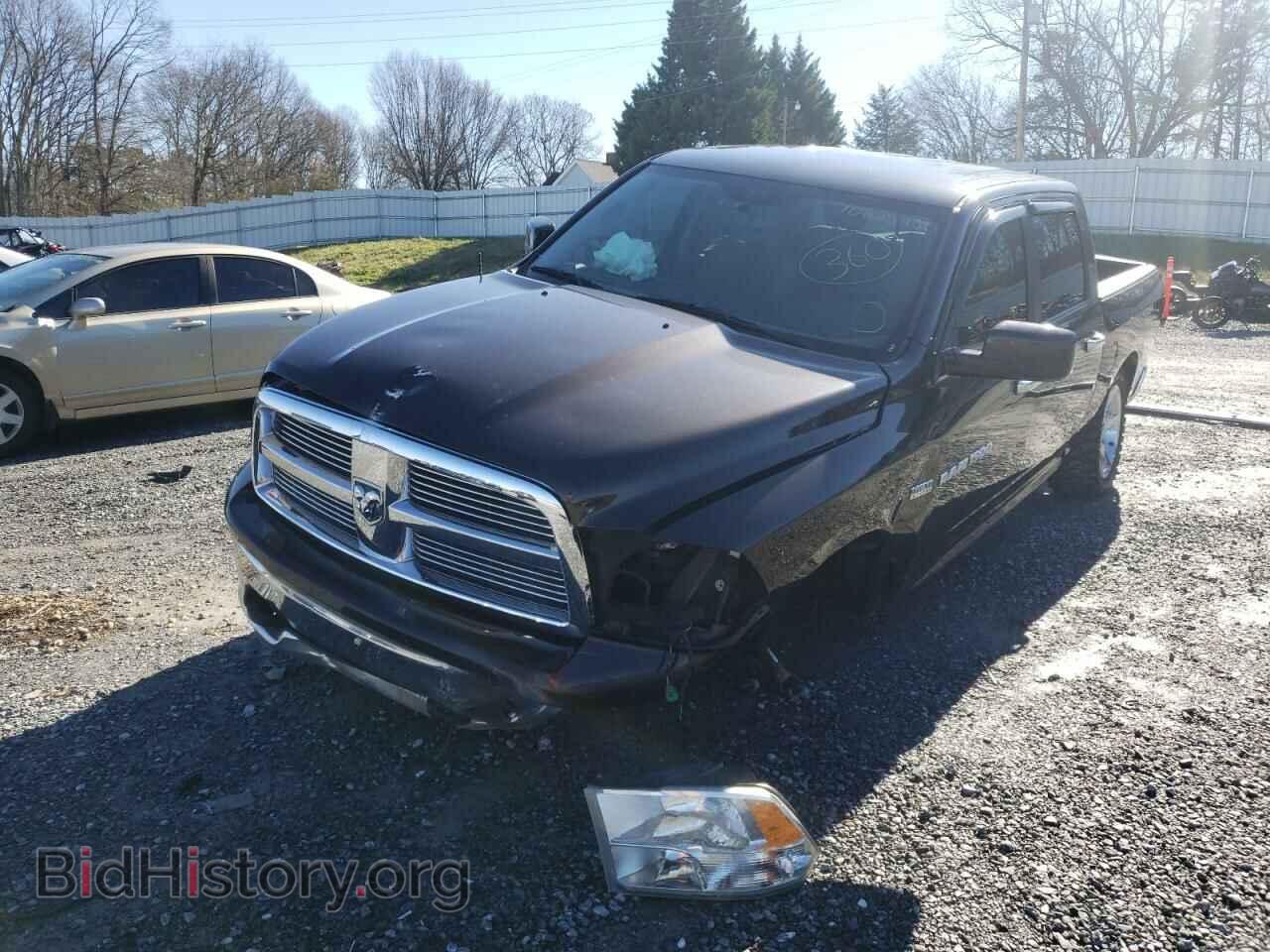 2011 DODGE RAM 1500 - VIN: 1D7RV1CT2BS666021 - Фото 2
