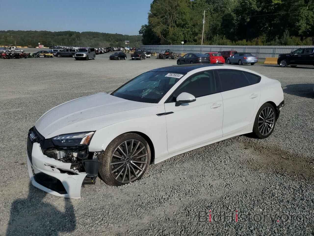 Photo WAUCBCF55NA005690 - AUDI A5 2022