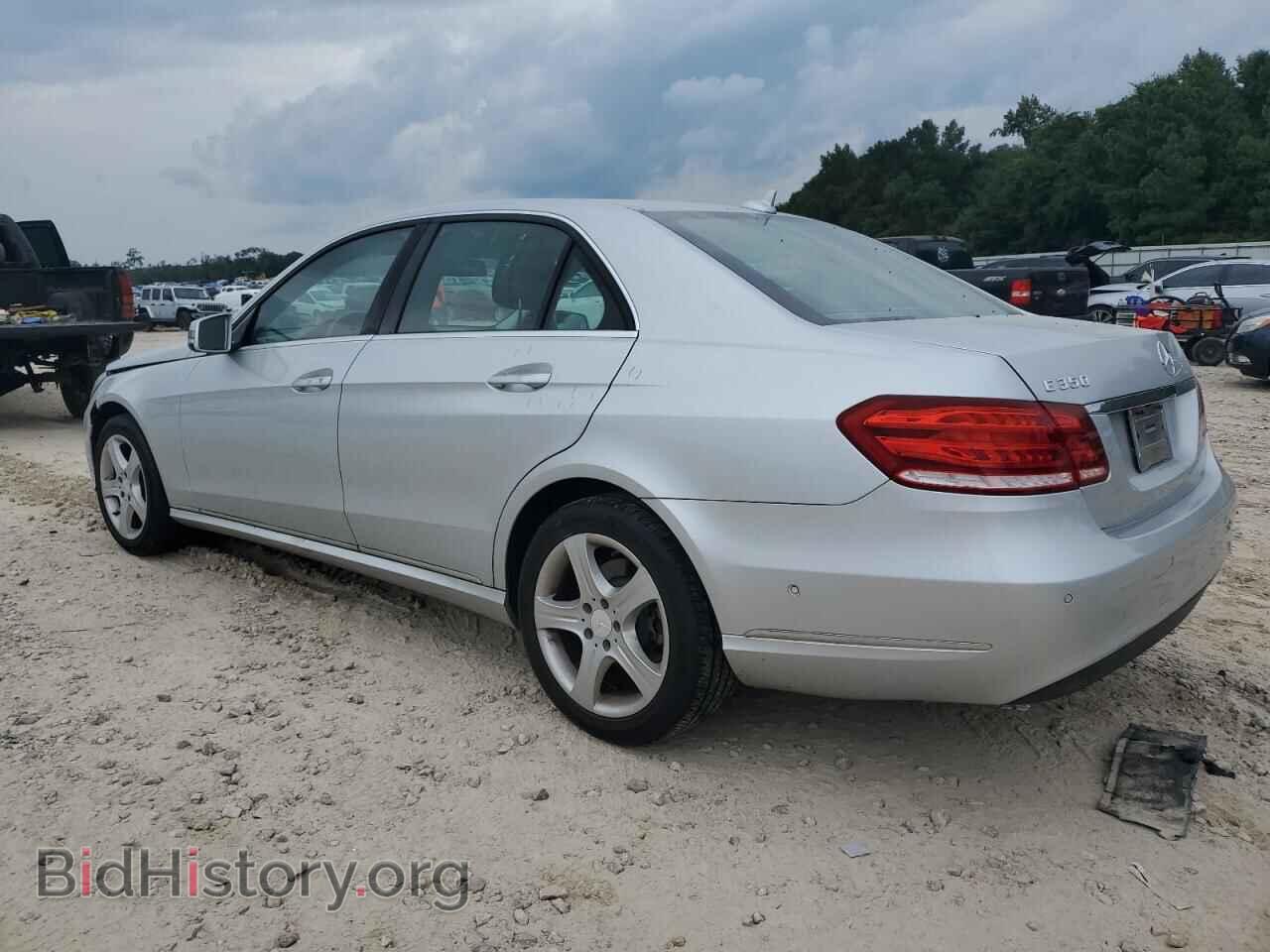 2014 MERCEDES-BENZ E-CLASS - VIN: WDDHF5KB1EA824674 - Фото 2