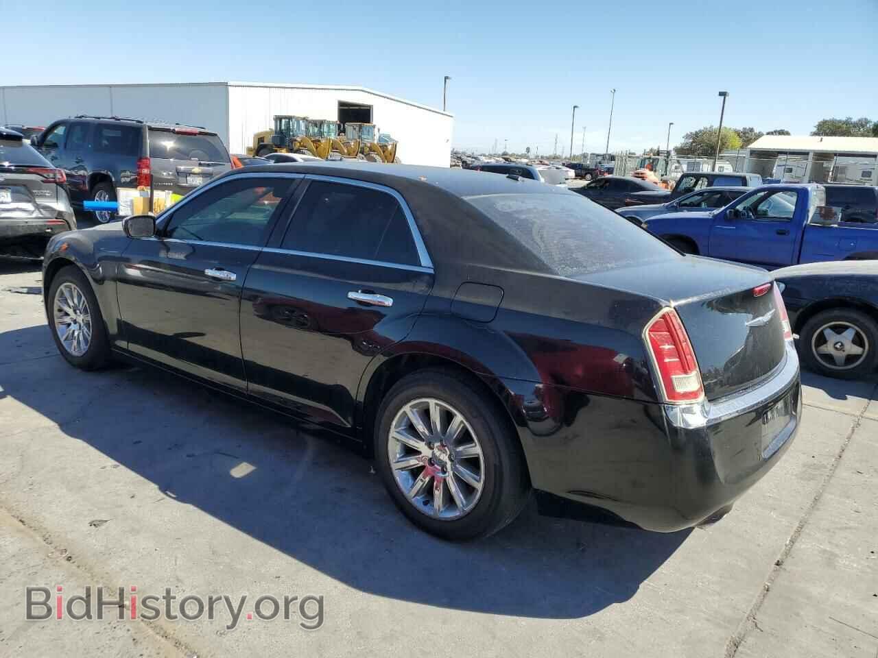 2012 CHRYSLER 300 - VIN: 2C3CCACG7CH242453 - Фото 2
