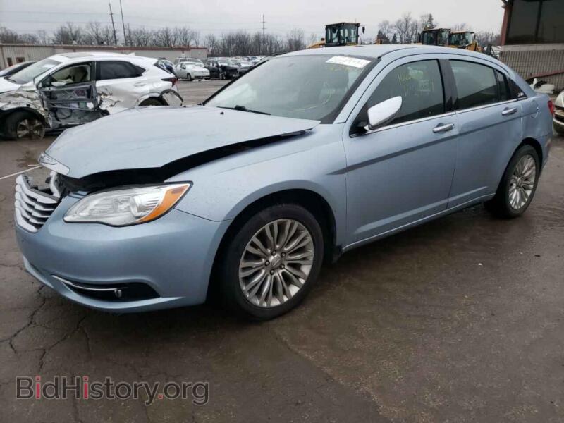 2013 Chrysler 200 (VIN 1C3CCBCG4DN522135) — фото 2 из 10