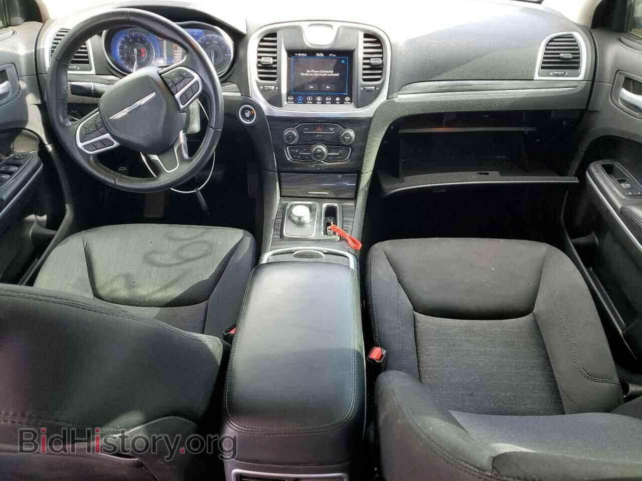 2019 CHRYSLER 300 - VIN: 2C3CCAAG9KH727291 - Фото 8