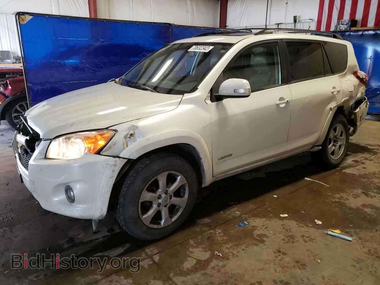 Photo JTMDF4DV5A5026708 - TOYOTA RAV4 2010