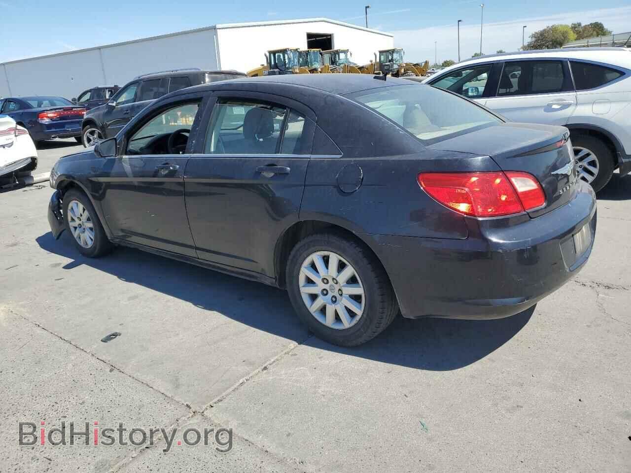 2010 CHRYSLER SEBRING - VIN: 1C3CC4FB1AN236864 - Фото 2
