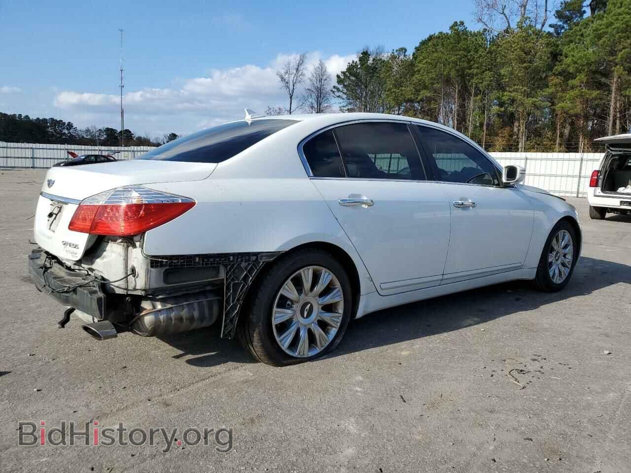 2011 HYUNDAI GENESIS - VIN: KMHGC4DE8BU129999 - Фото 3