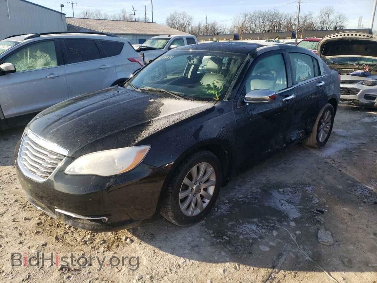 2013 CHRYSLER 200 - VIN: 1C3CCBCG9DN744170 - Фото 2