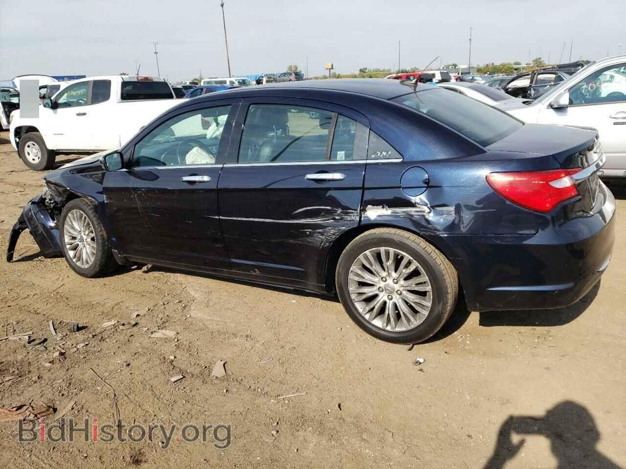 2011 CHRYSLER 200 - VIN: 1C3BC2FB7BN594889 - Фото 2