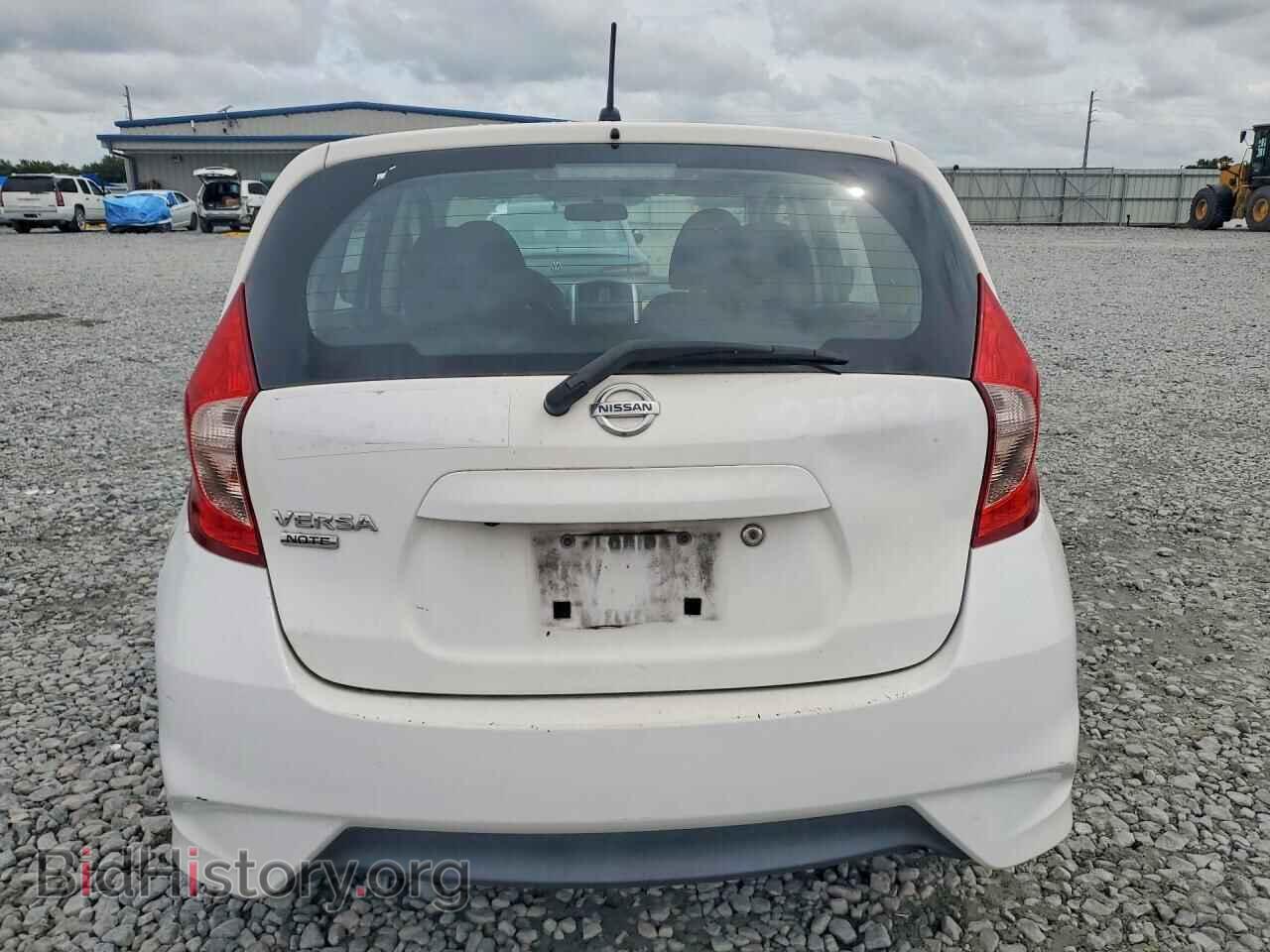 2018 NISSAN VERSA - VIN: 3N1CE2CP5JL369849 - Photo 6